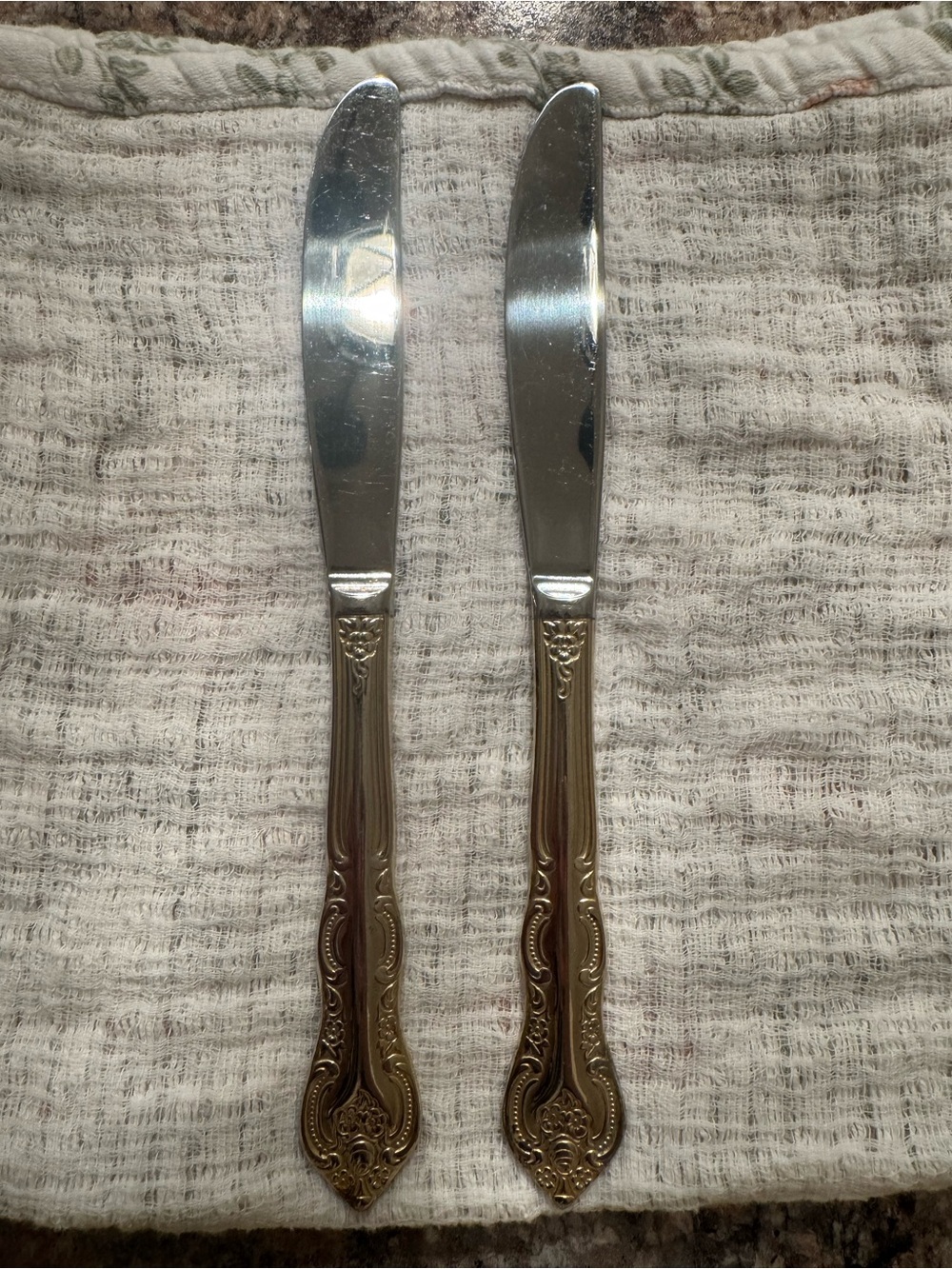 “San Marcos" (Gold Electroplate) design knives produced by International Silver